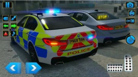 警车停车场2022v1.0
