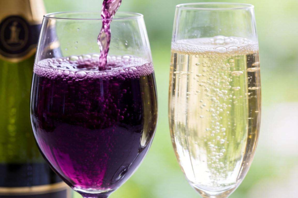 红酒与这些搭配堪称绝配，哪种混合喝法才是你的心头好？