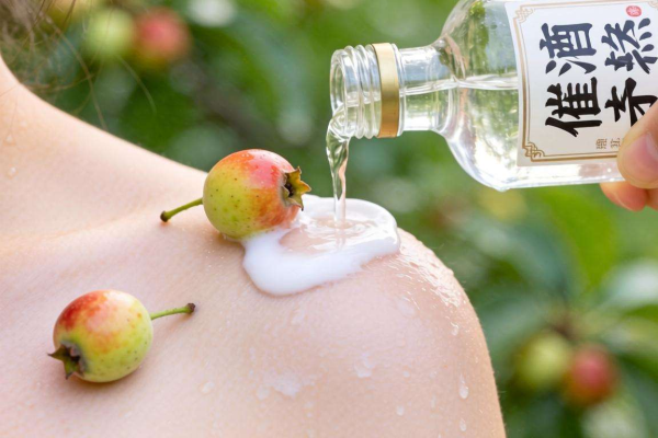 为什么抹白酒会催熟？探究白酒催熟背后的科学奥秘