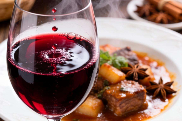 炖菜的红酒之选：哪种红酒为炖菜增添最佳风味？