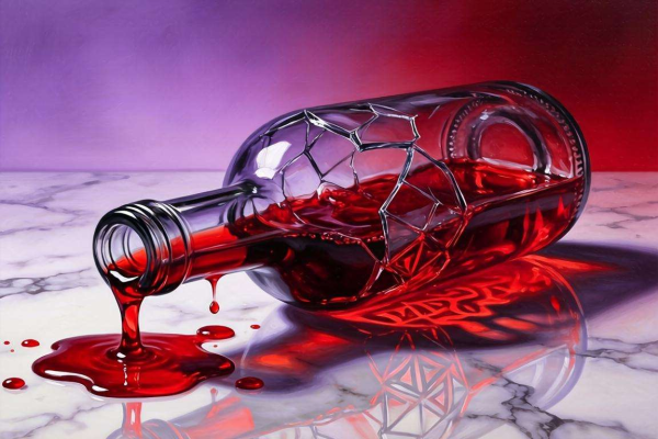 打碎红酒的寓意解读：是意外失误还是暗藏深意？