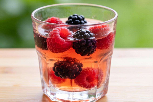 如何泡果酒没有白酒味？掌握这些方法轻松搞定！