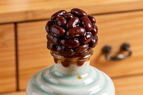 酱豆封口是否可放白酒？答案在这里！