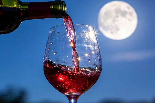 喝红酒能生津吗？探究红酒对口腔生津的影响