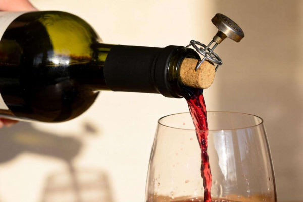 红酒开启后妥善保存的秘诀大揭秘